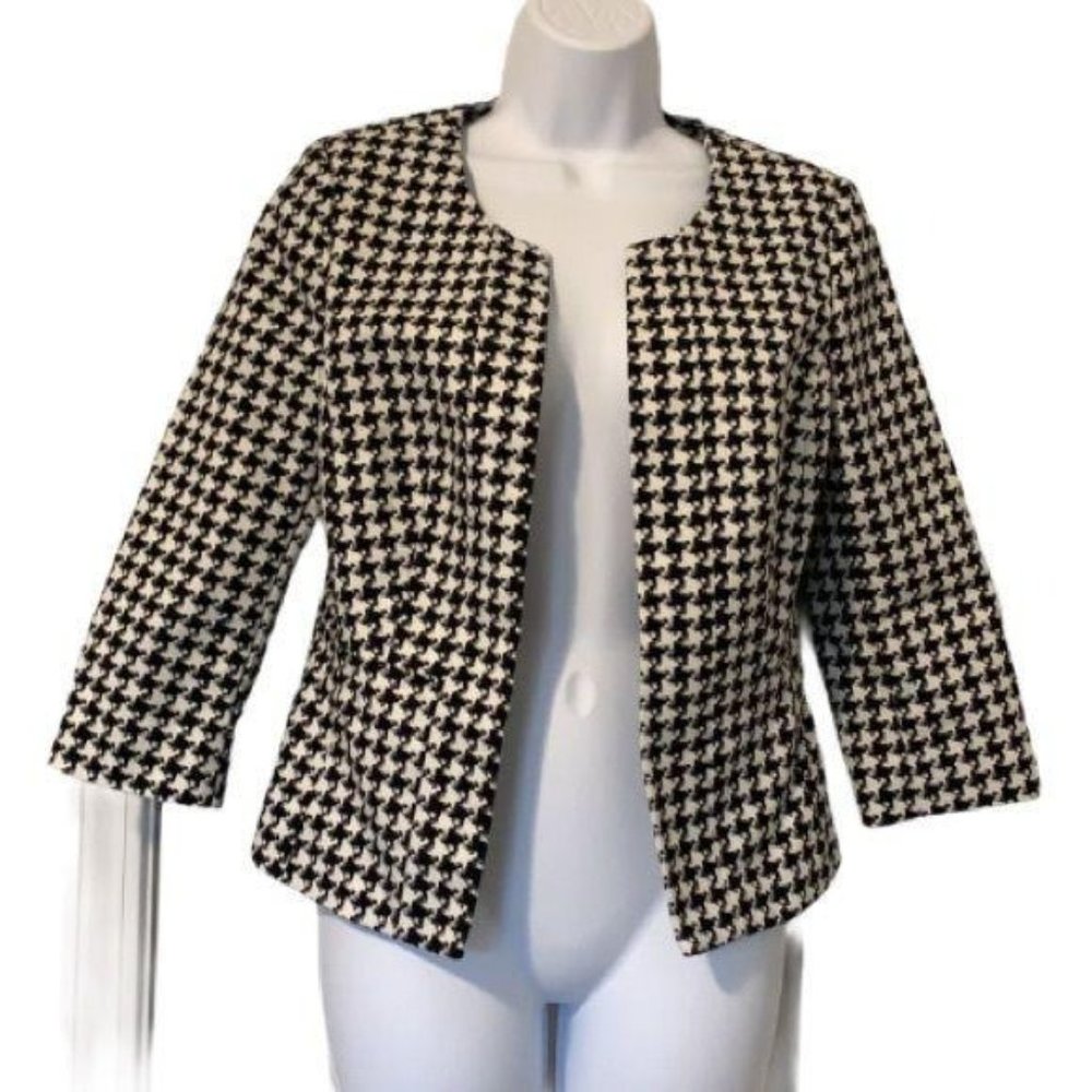 White House Black Market houndstooth crop jacket